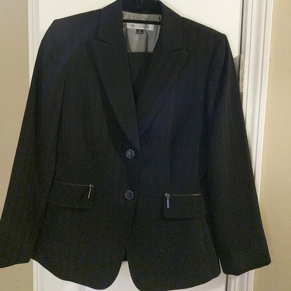 Womans Tahari Pantsuit Black Pinstripe